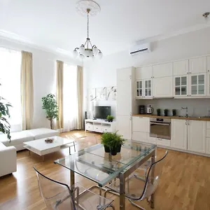  Apartman Flatiron Premium